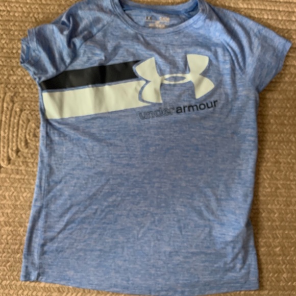 Under armour loose fit shirt - Picture 1 of 2